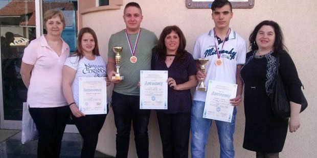 НИШЛИЈЕ ШКОЛУЈУ НАЈБОЉЕ: Дупла круна од месара и пекара